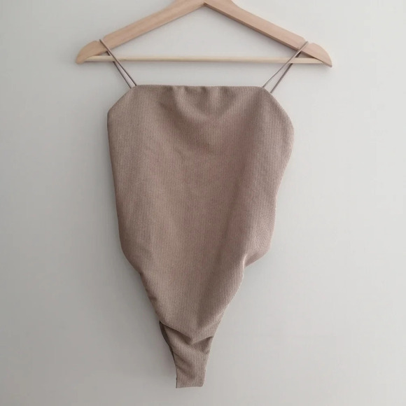 Good American 90s Ribbed One Piece Swim Suit in Latte Cheeky 2 or Medium - Picture 3 of 16